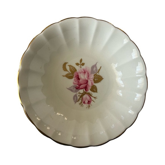 Aynsley Bone China Pink Floral with Scalloped Gold Trim Trinket/Pin Bowl - Picture 2 of 6